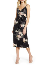 Load image into Gallery viewer, Florentina Wrap Dress
